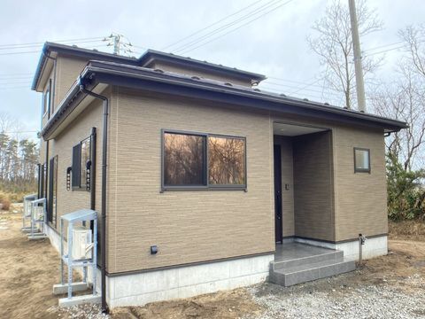 ”住み心地”にこだわりました！和室完備＆キッチン横のパントリー収納と土間仕上げの勝手口で動線◎の家